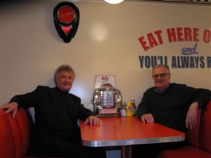 50s-diner-fifties-jukebox-table